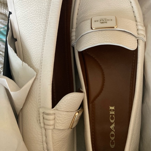 Coach Mona Driver in Chalk Leather - Picture 6 of 7